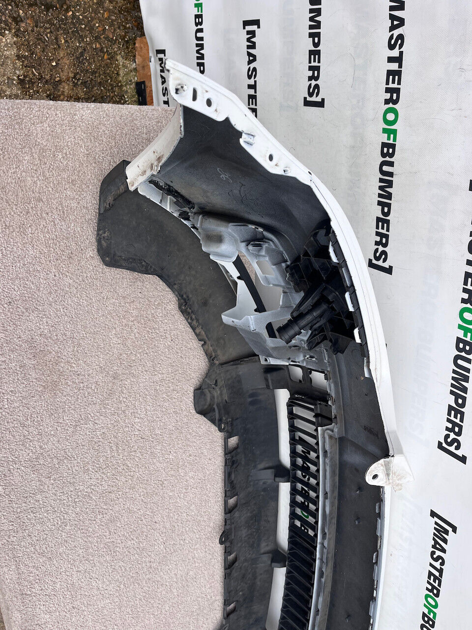 Skoda Yeti Outdoor Mk2 2014-2017 Front Bumper No Pdc + Jets Genuine [s450]