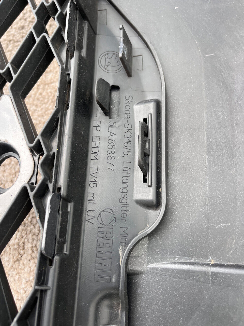 Skoda Enyaq Suv Sel 2021-2024 Front Bumper 4 Pdc Genuine [s470]