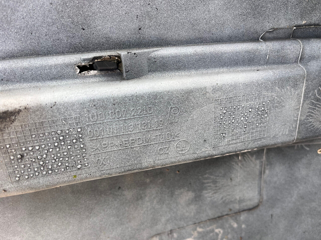 Skoda Octavia Elegance Mk1 Saloon Estate 2000-2004 Front Bumper Genuine [s540]