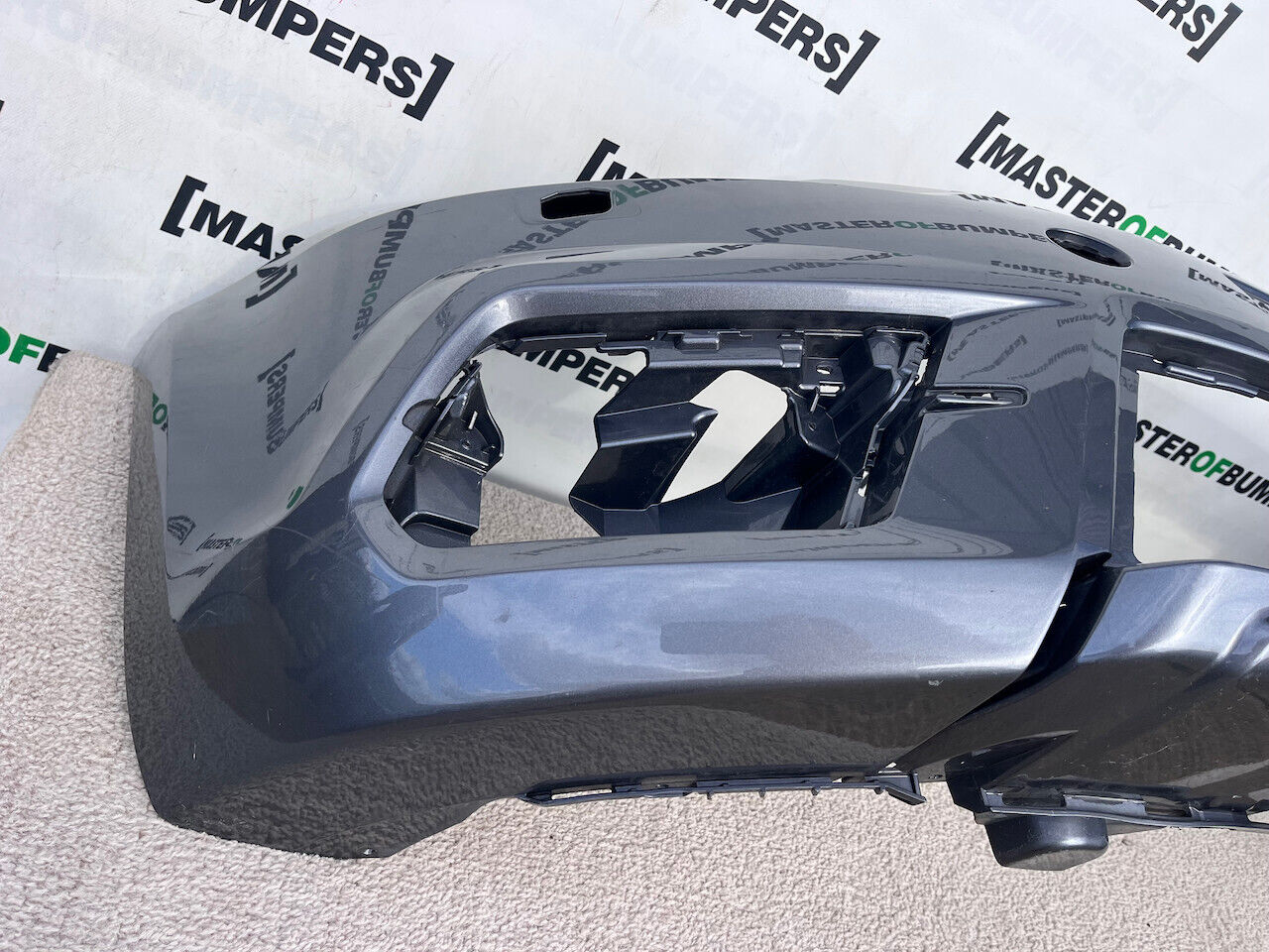 Skoda Yeti Style Elegance Facelift 2013-2017 Front Bumper Jets Genuine [s549]