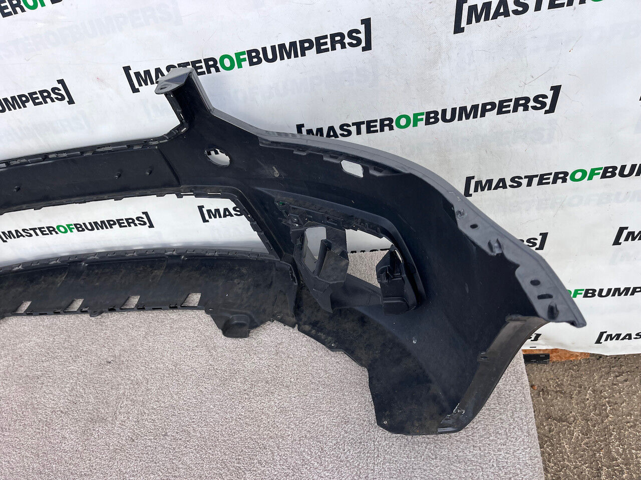 Skoda Yeti Style Elegance Facelift 2013-2017 Front Bumper Jets Genuine [s549]