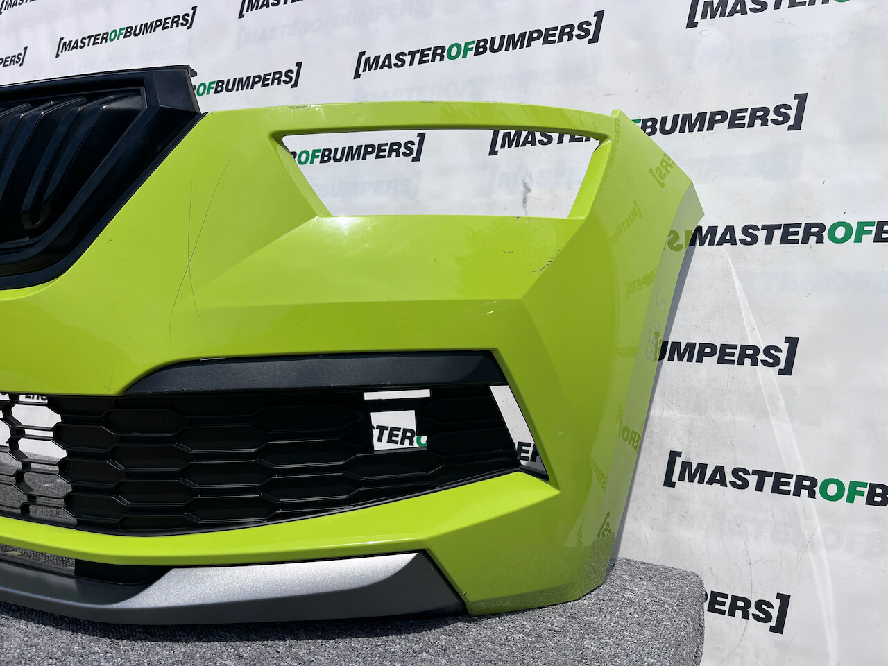 Skoda Kamiq Se L Edition Mk1 2019-2023 Front Bumper 4 Pdc Genuine [s599]