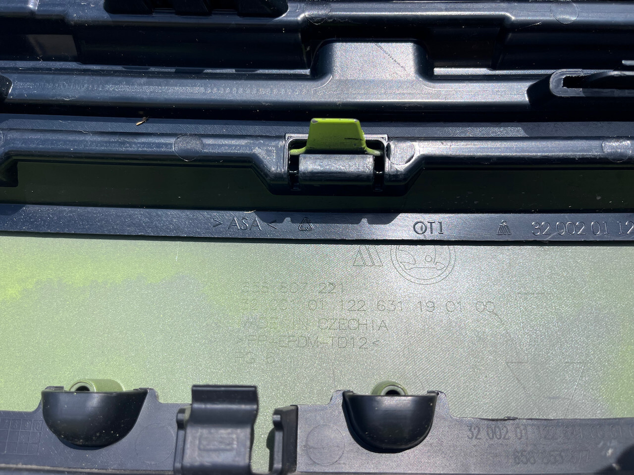 Skoda Kamiq Se L Edition Mk1 2019-2023 Front Bumper 4 Pdc Genuine [s599]