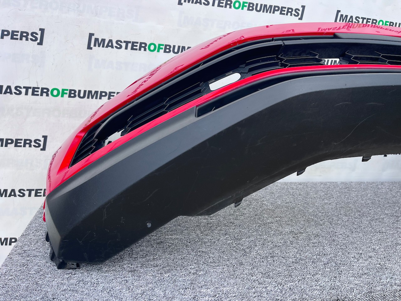 Skoda Kodiaq Se Basic Mk1 2016-2021 Front Bumper Red 4 Pdc Genuine [s619]