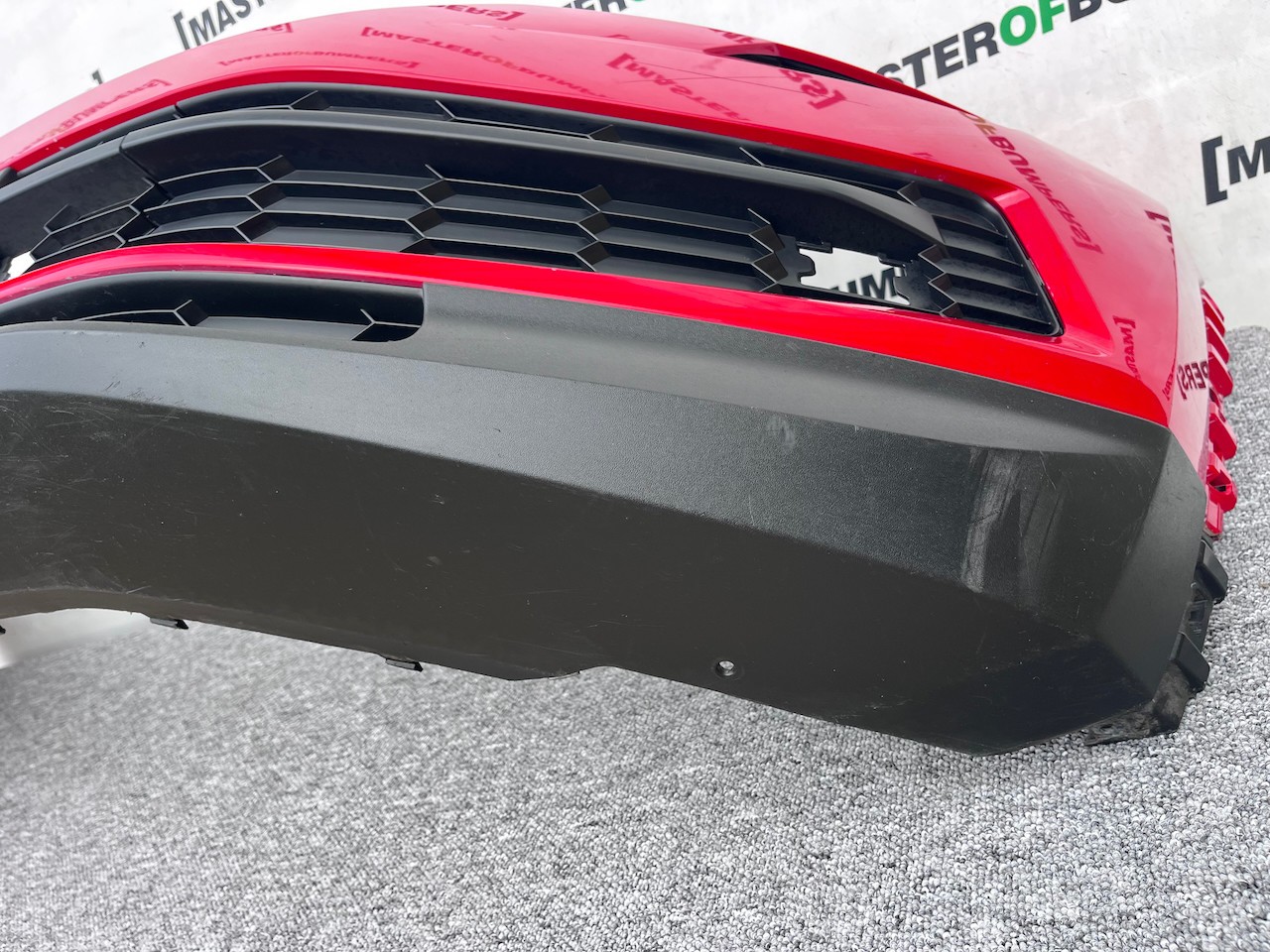 Skoda Kodiaq Se Basic Mk1 2016-2021 Front Bumper Red 4 Pdc Genuine [s619]