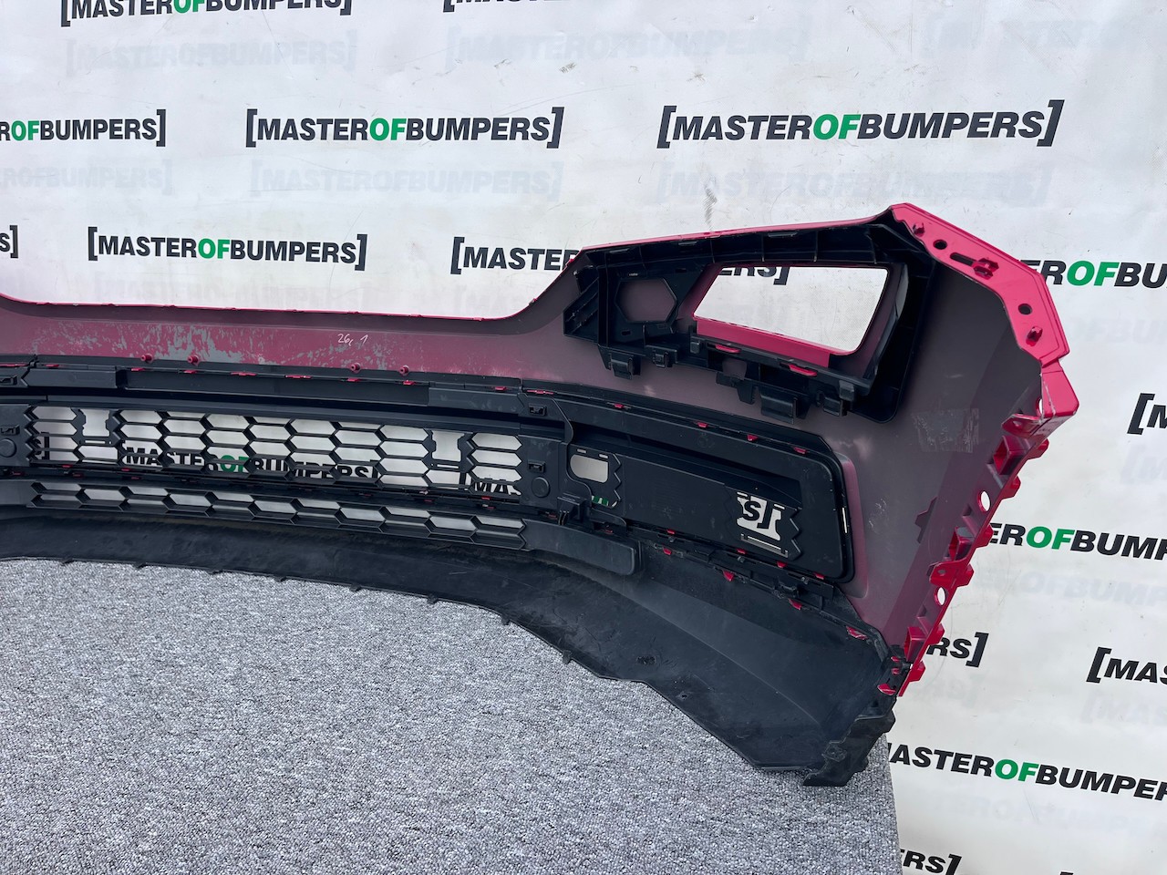 Skoda Kodiaq Se Basic Mk1 2016-2021 Front Bumper Red 4 Pdc Genuine [s619]