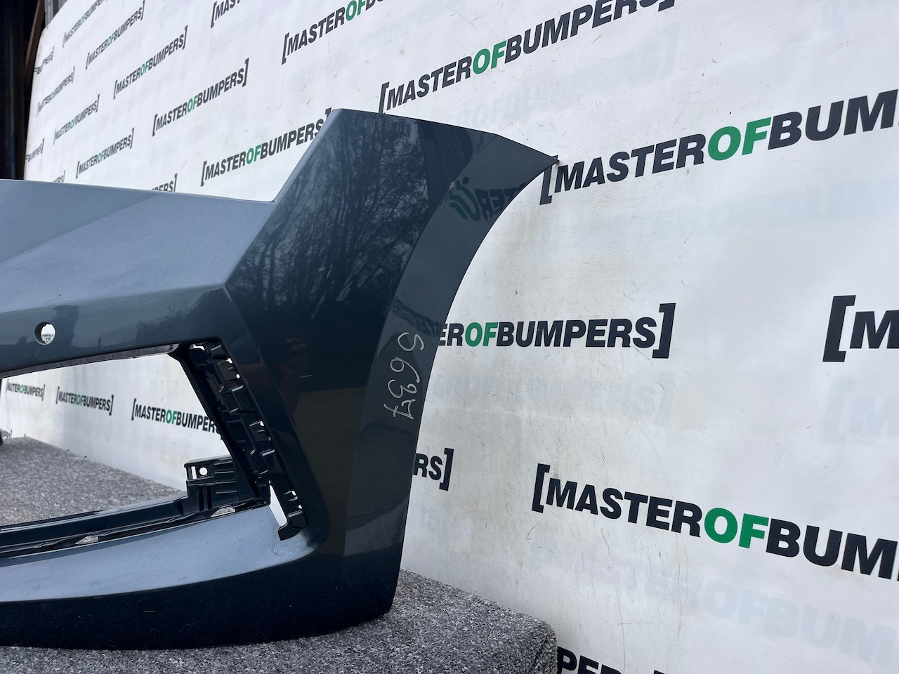 Skoda Scala Se Technology Hatchback 2019-2023 Front Bumper 4 Pdc Genuine [s637]