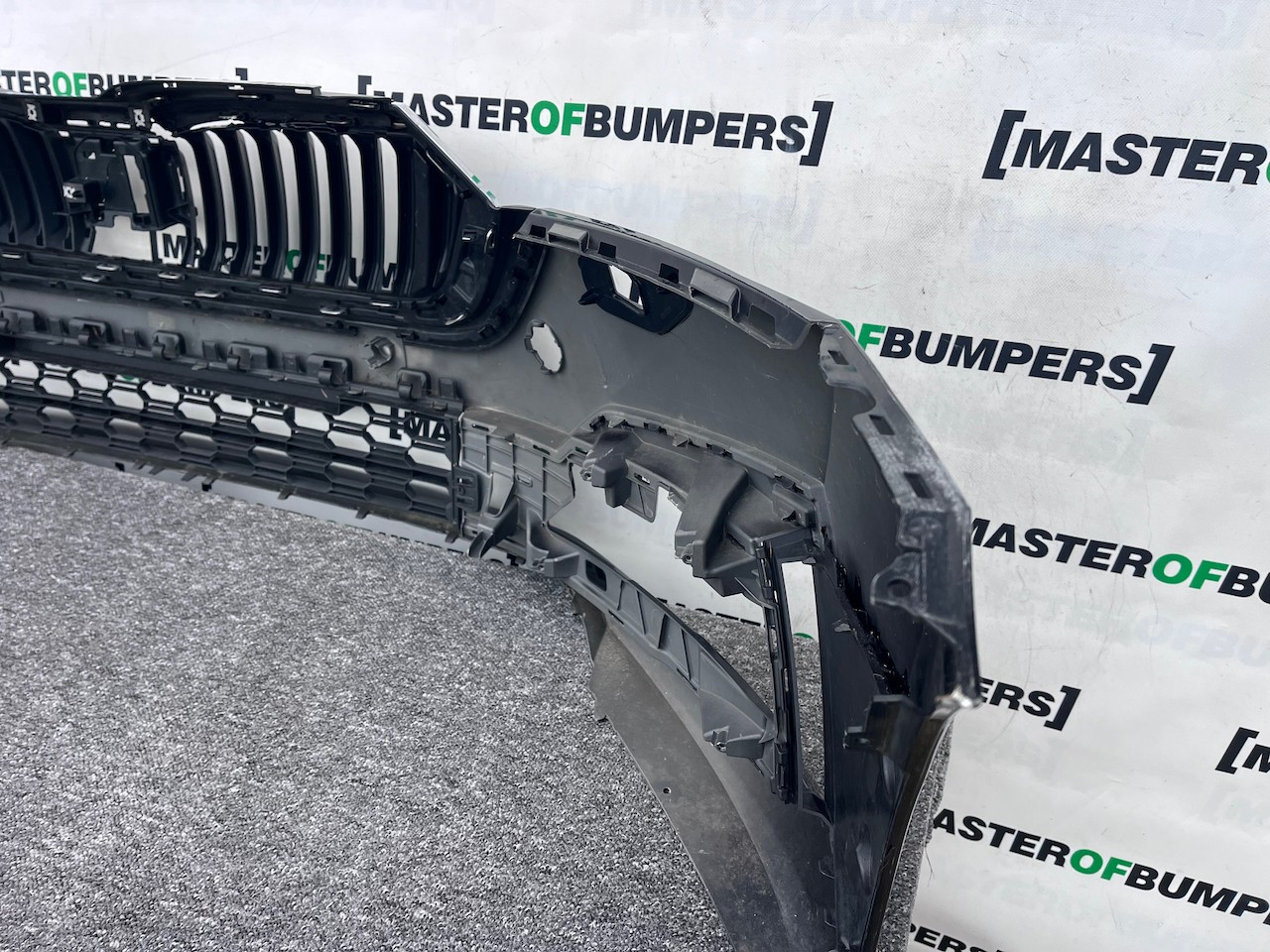 Skoda Octavia Se Comfort Mk4 2020-2023 Front Bumper 4 Pdc Jets Genuine [s657]