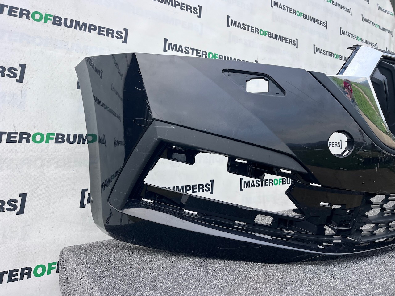 Skoda Octavia Se Comfort Mk4 2020-2023 Front Bumper 4 Pdc Jets Genuine [s657]