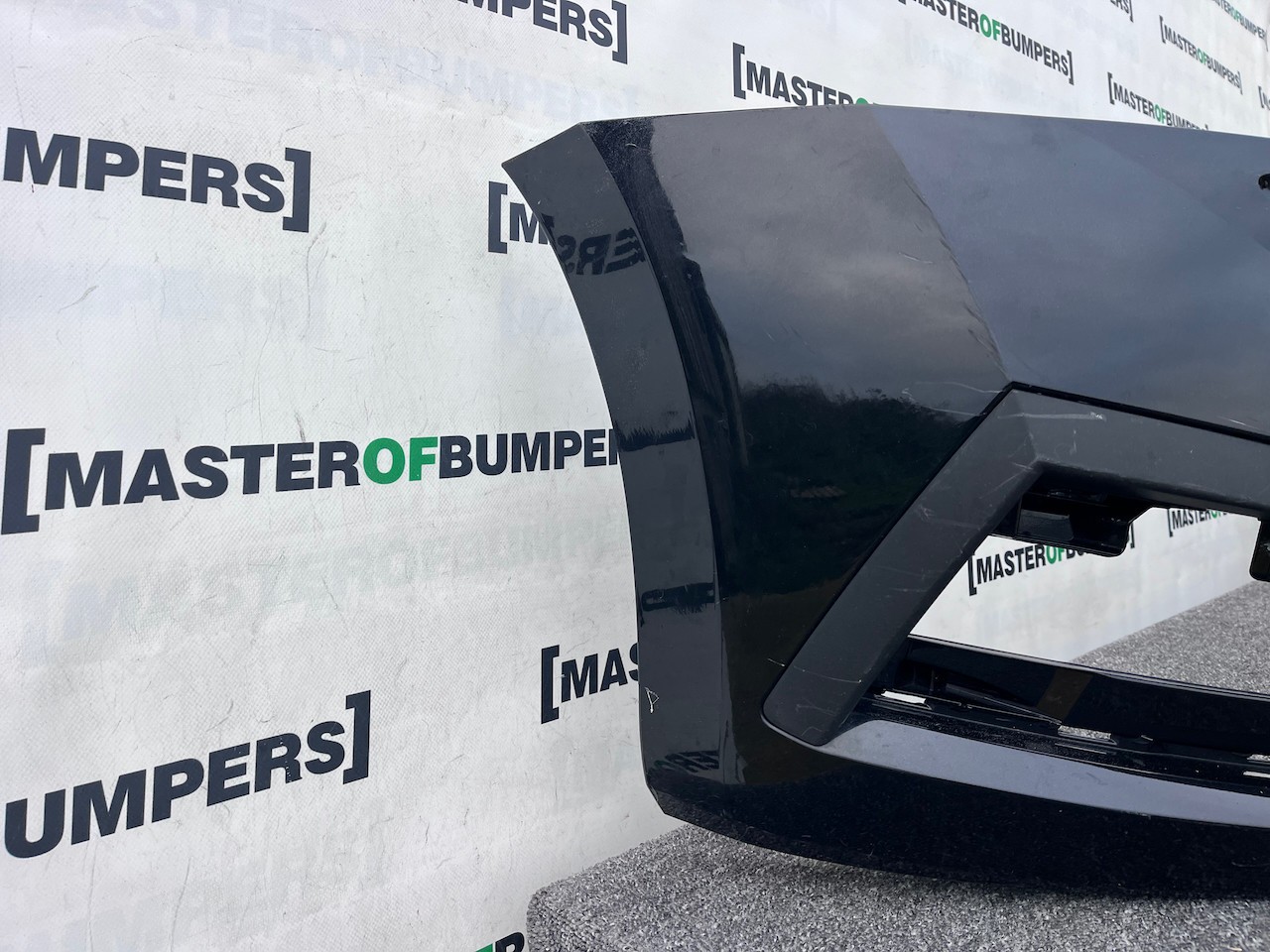 Skoda Octavia Se Comfort Mk4 2020-2023 Front Bumper 4 Pdc Jets Genuine [s657]