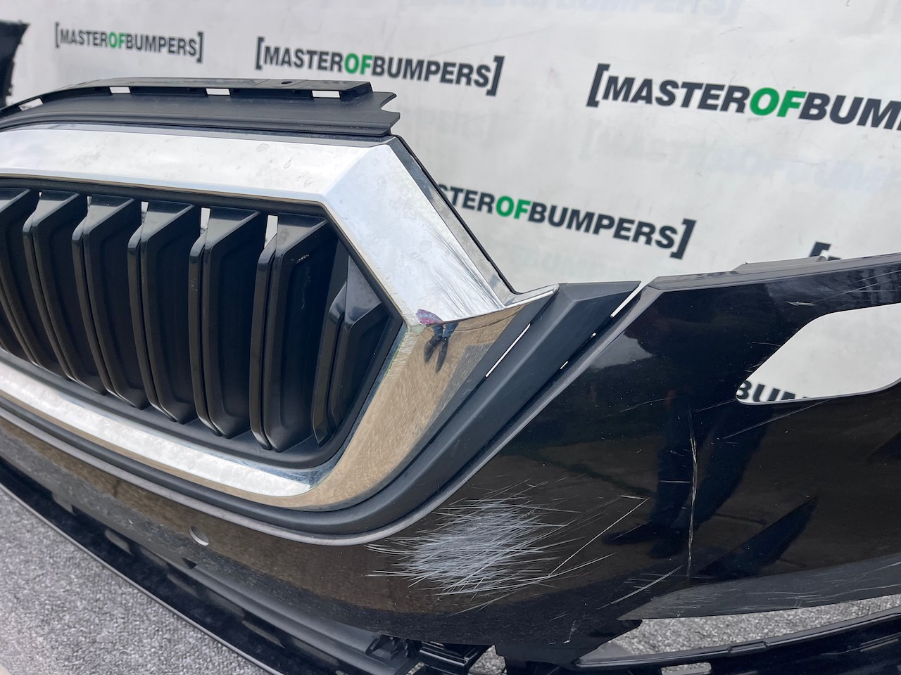 Skoda Octavia Se Comfort Mk4 2020-2023 Front Bumper 4 Pdc Jets Genuine [s657]