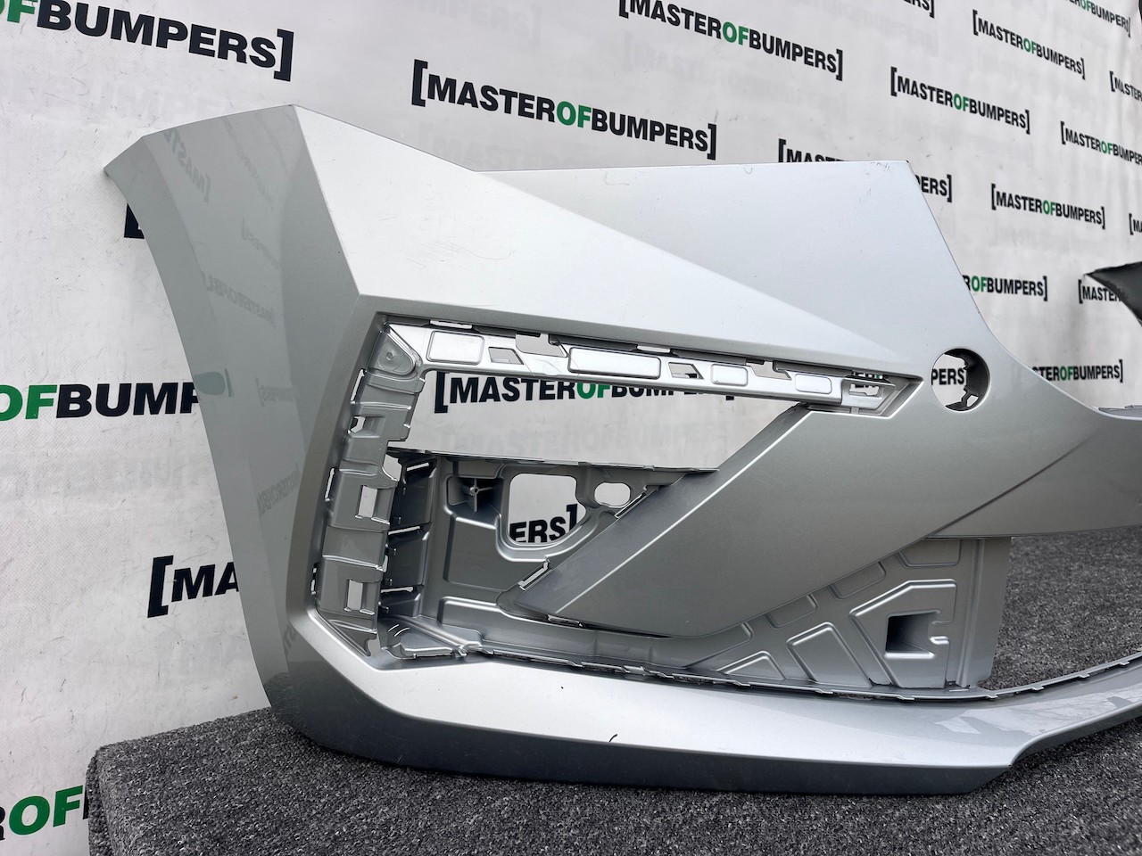 Skoda Scala Se Technology Hatchback 2024-on Front Bumper 4 Pdc Genuine [s660]