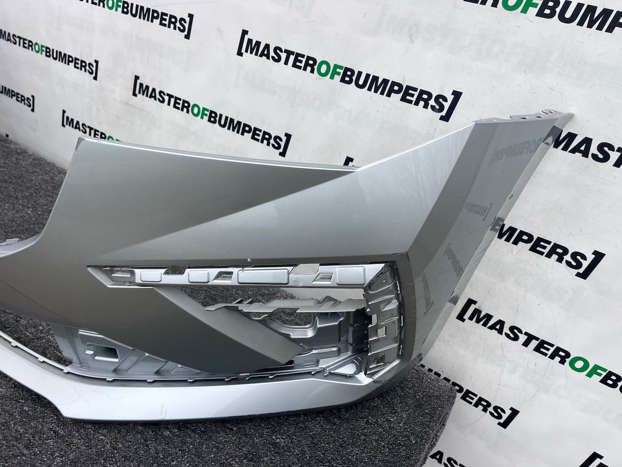 Skoda Scala Se Technology Hatchback 2024-on Front Bumper 4 Pdc Genuine [s660]