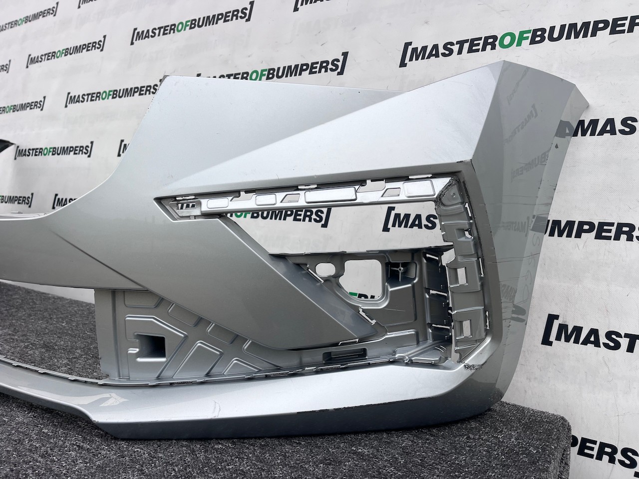 Skoda Scala Se Technology Hatchback 2024-on Front Bumper 4 Pdc Genuine [s660]