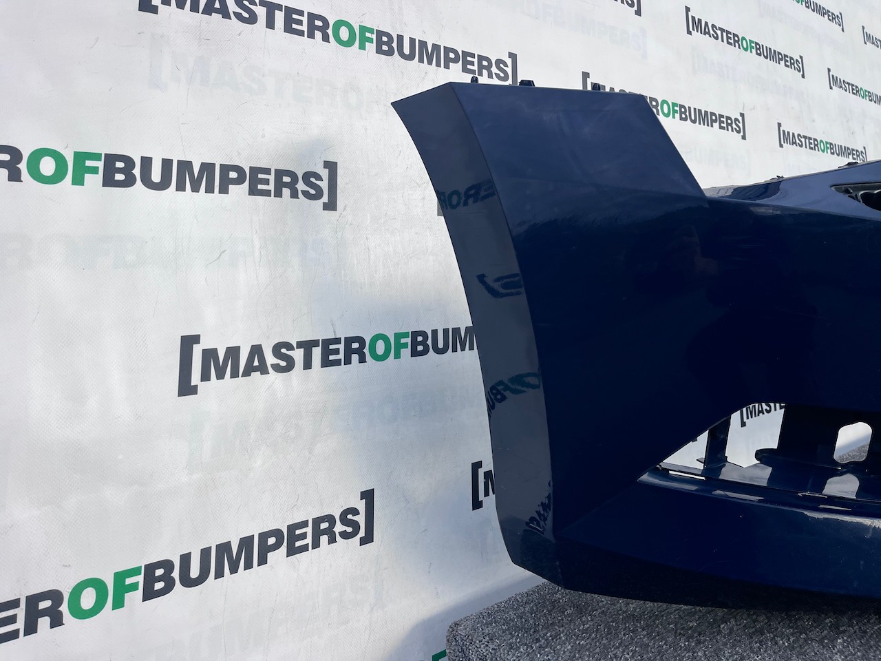 Skoda Superb Salon Estat Mk3 2015-2019 Front Bumper No Pdc + Jets Genuine [s682]