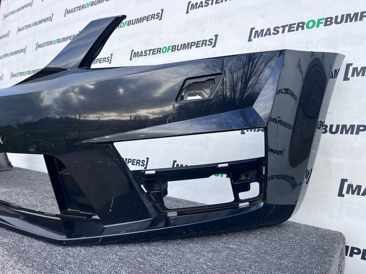 Skoda Octavia Vrs Mk3 2012-2016 Front Bumper 4 Pdc Jets Genuine [s687]