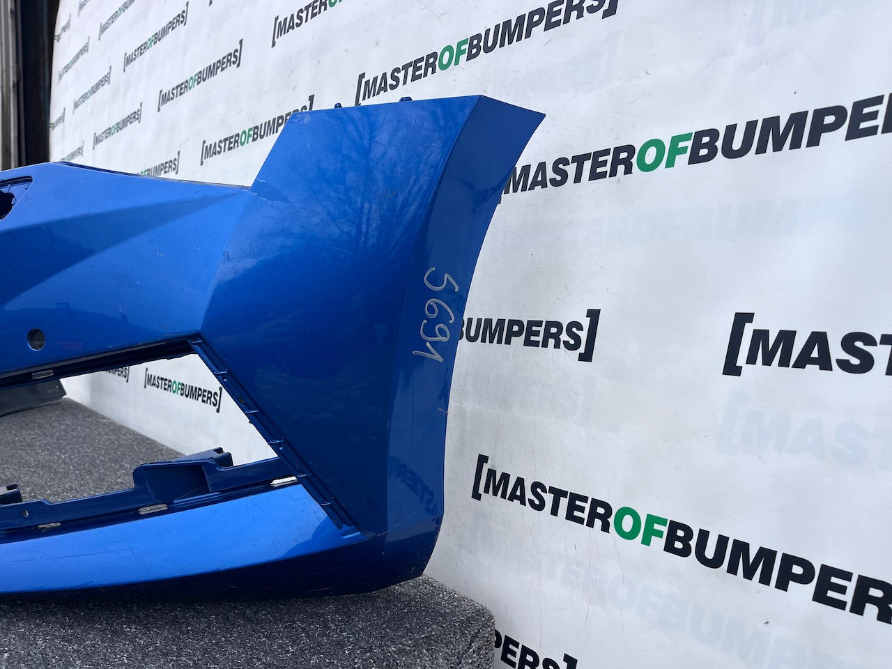 Skoda Superb Sport Line Mk4 2020-2023 Front Bumper 4 Pdc Jets Genuine [s691]