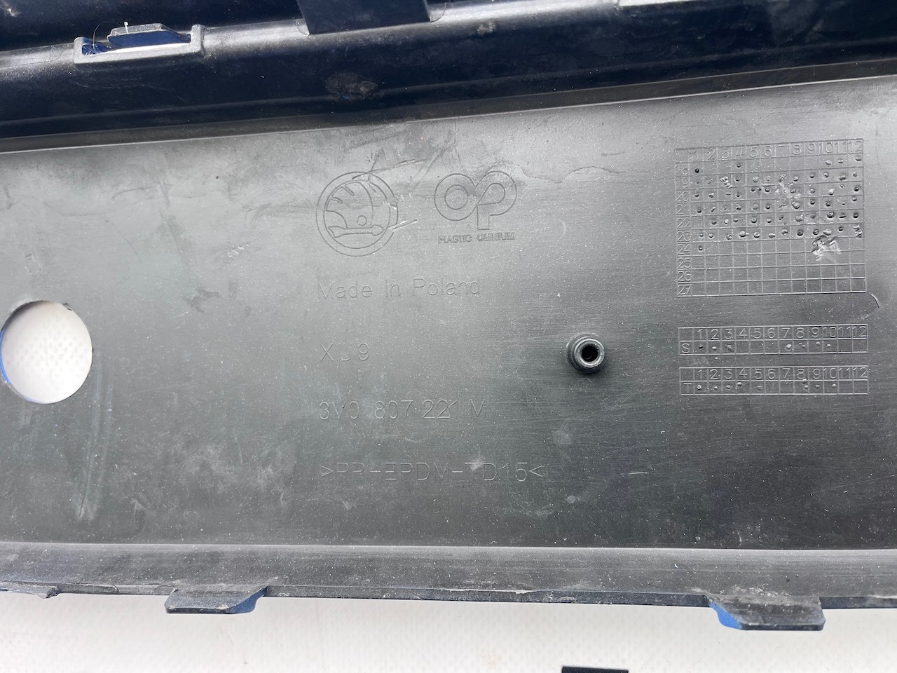 Skoda Superb Sport Line Mk4 2020-2023 Front Bumper 4 Pdc Jets Genuine [s691]