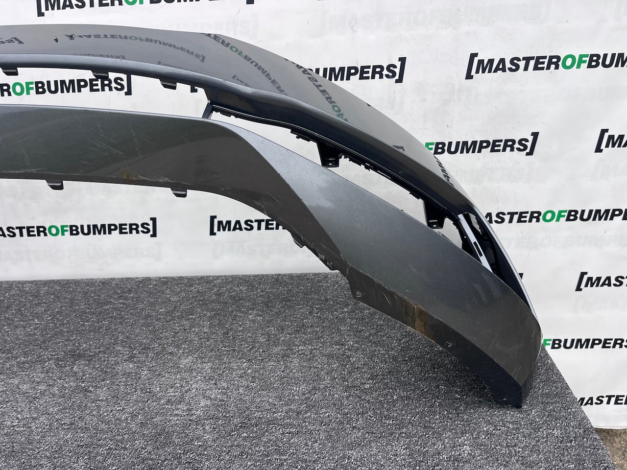 Skoda Superb Se Sel Mk4 2020-2023 Front Bumper No Pdc + Jets Genuine [s693]