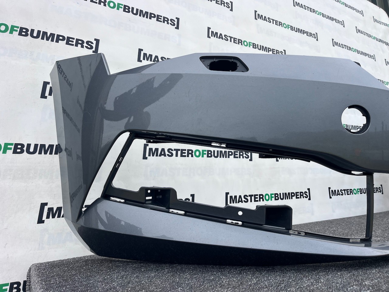 Skoda Superb Se Sel Mk4 2020-2023 Front Bumper No Pdc + Jets Genuine [s693]