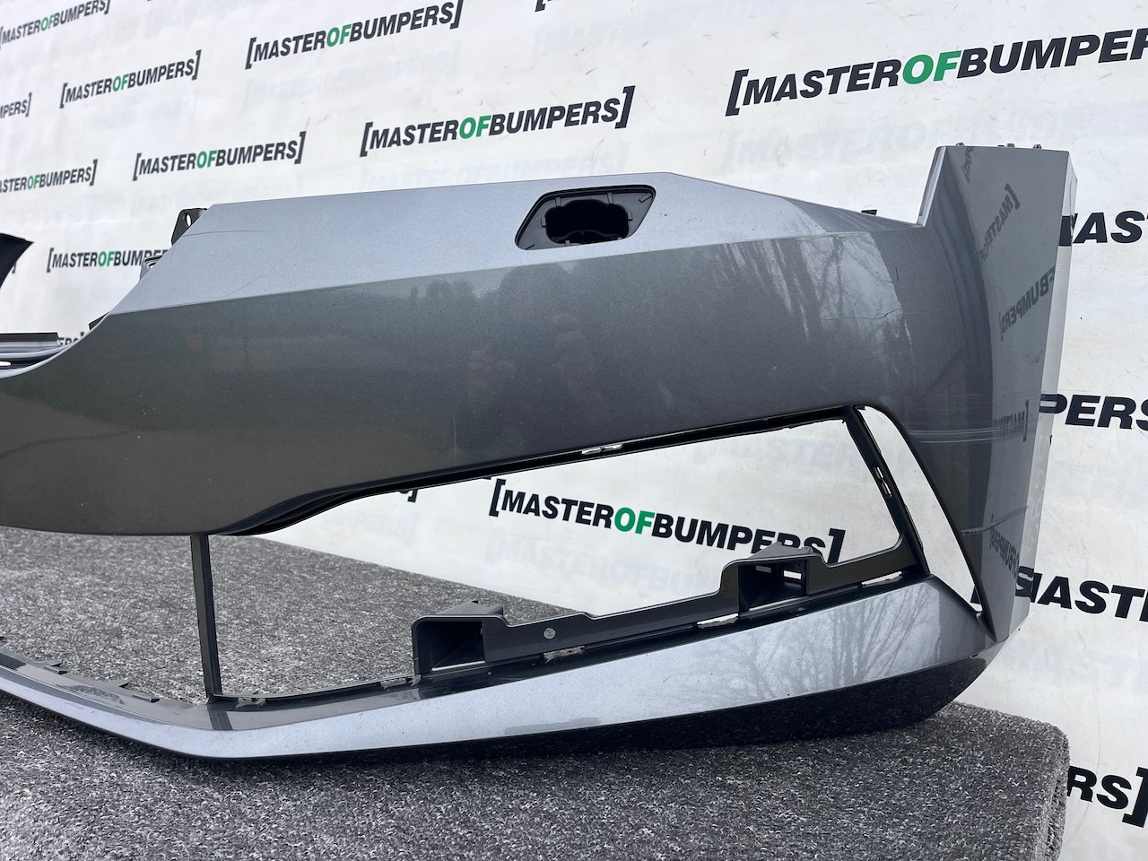 Skoda Superb Se Sel Mk4 2020-2023 Front Bumper No Pdc + Jets Genuine [s693]