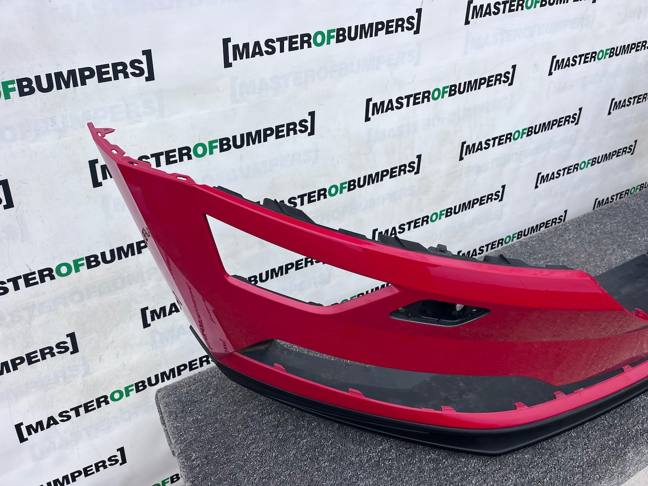 Skoda Karoq Act Edition 2017-2021 Front Bumper 4 Pdc + Jets Genuine [s699]