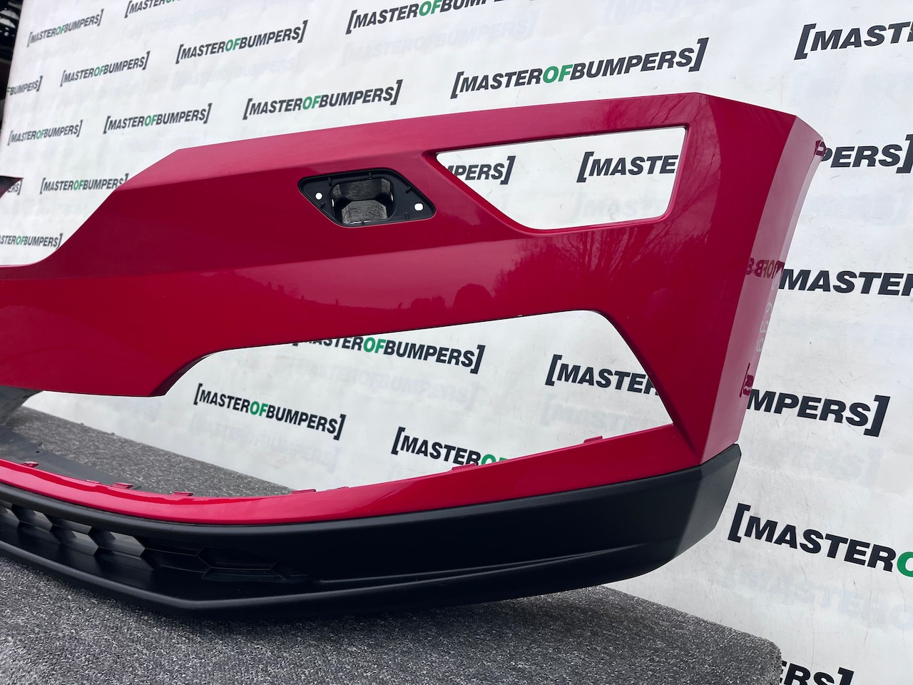 Skoda Karoq Act Edition 2017-2021 Front Bumper 4 Pdc + Jets Genuine [s699]