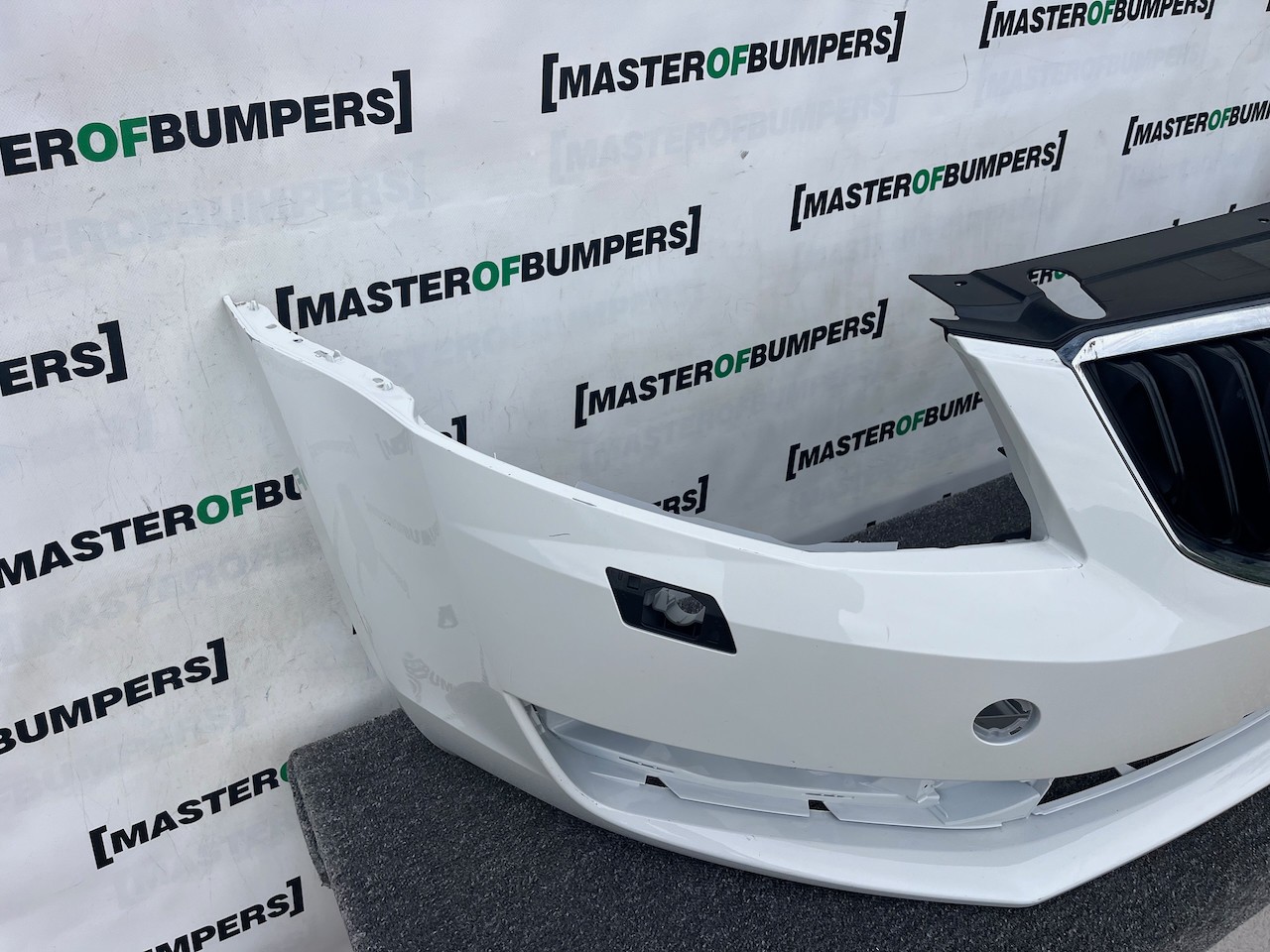 Skoda Octavia Elegance Mk3 2012-2016 Front Bumper No Pdc + Jets Genuine [s710]