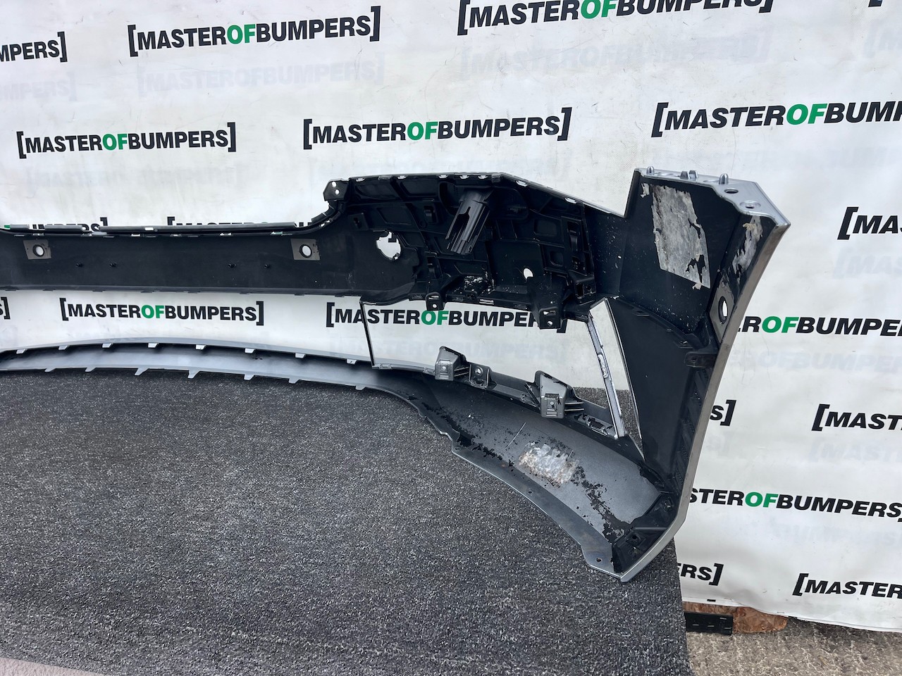 Skoda Superb Sport Line Mk4 2020-2023 Front Bumper 6 Pdc Jets Genuine [s729]