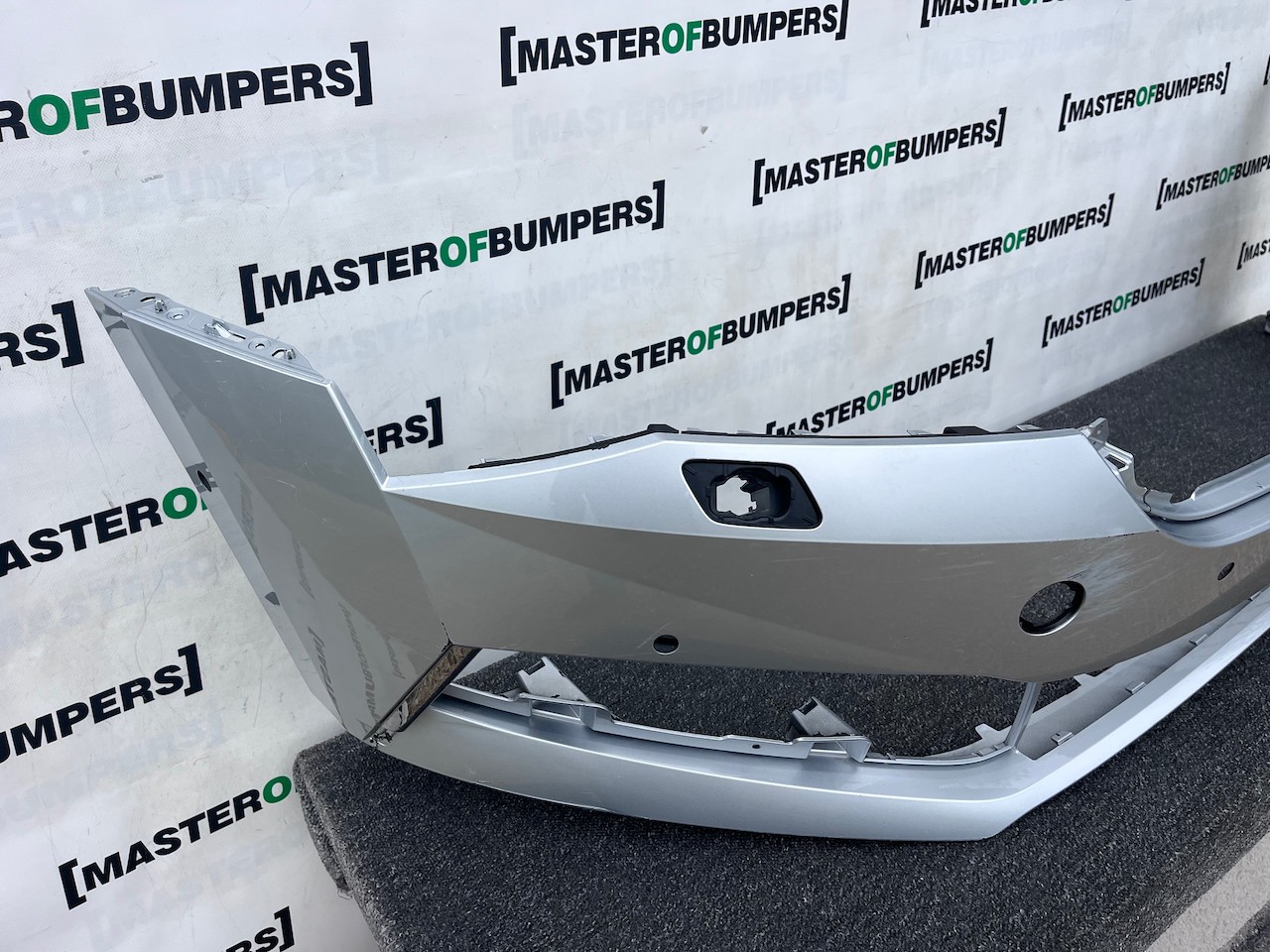 Skoda Superb Sport Line Mk4 2020-2023 Front Bumper 6 Pdc Jets Genuine [s729]