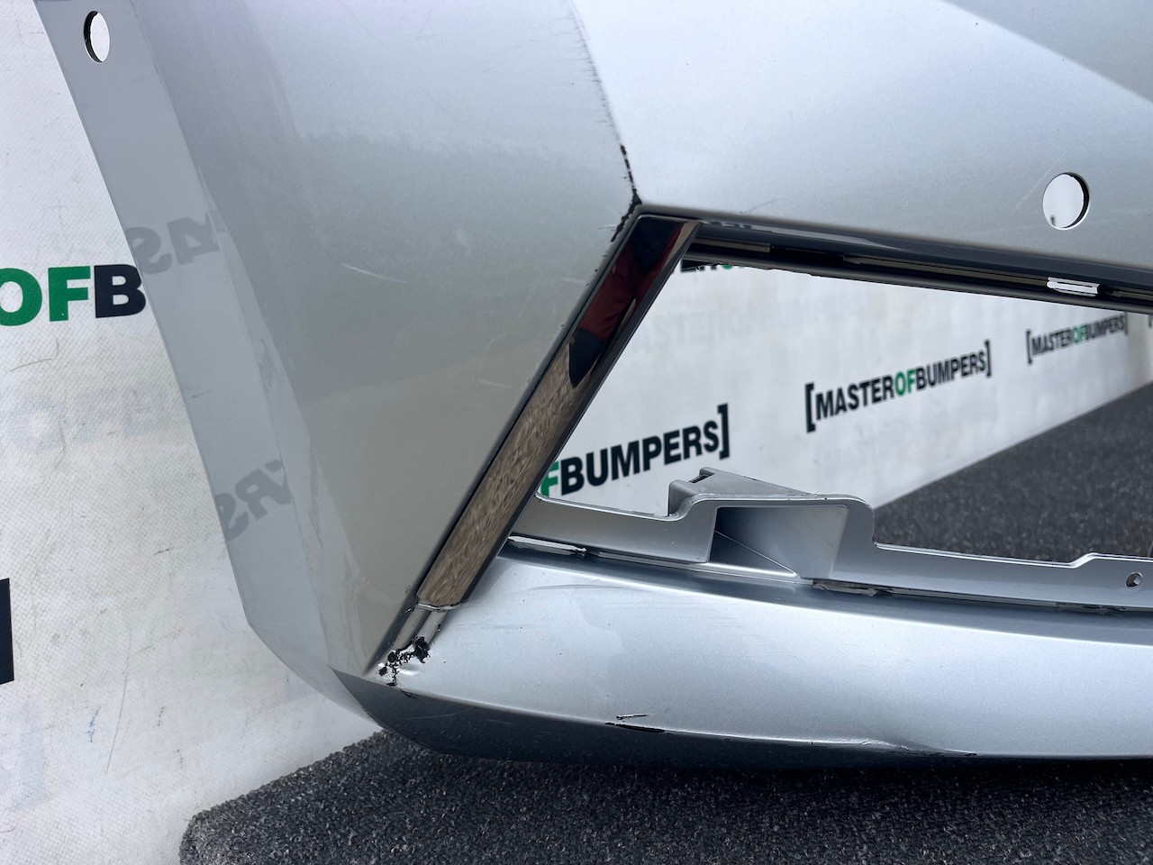 Skoda Superb Sport Line Mk4 2020-2023 Front Bumper 6 Pdc Jets Genuine [s729]