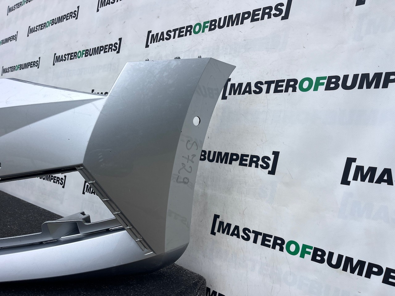 Skoda Superb Sport Line Mk4 2020-2023 Front Bumper 6 Pdc Jets Genuine [s729]