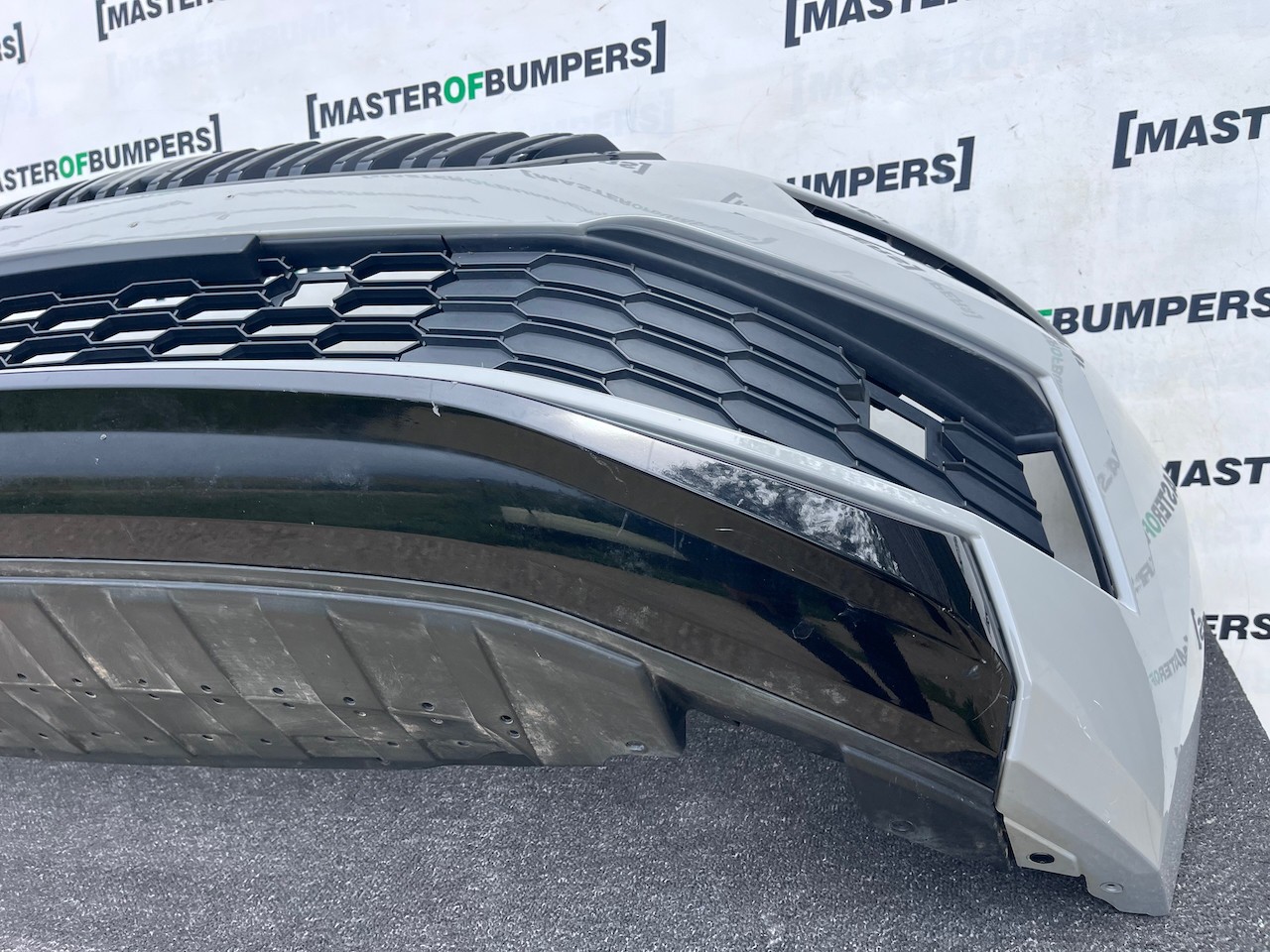 Skoda Kamiq Monte Carlo Hatchback 2019-2023 Front Bumper Pdc Genuine [s731]