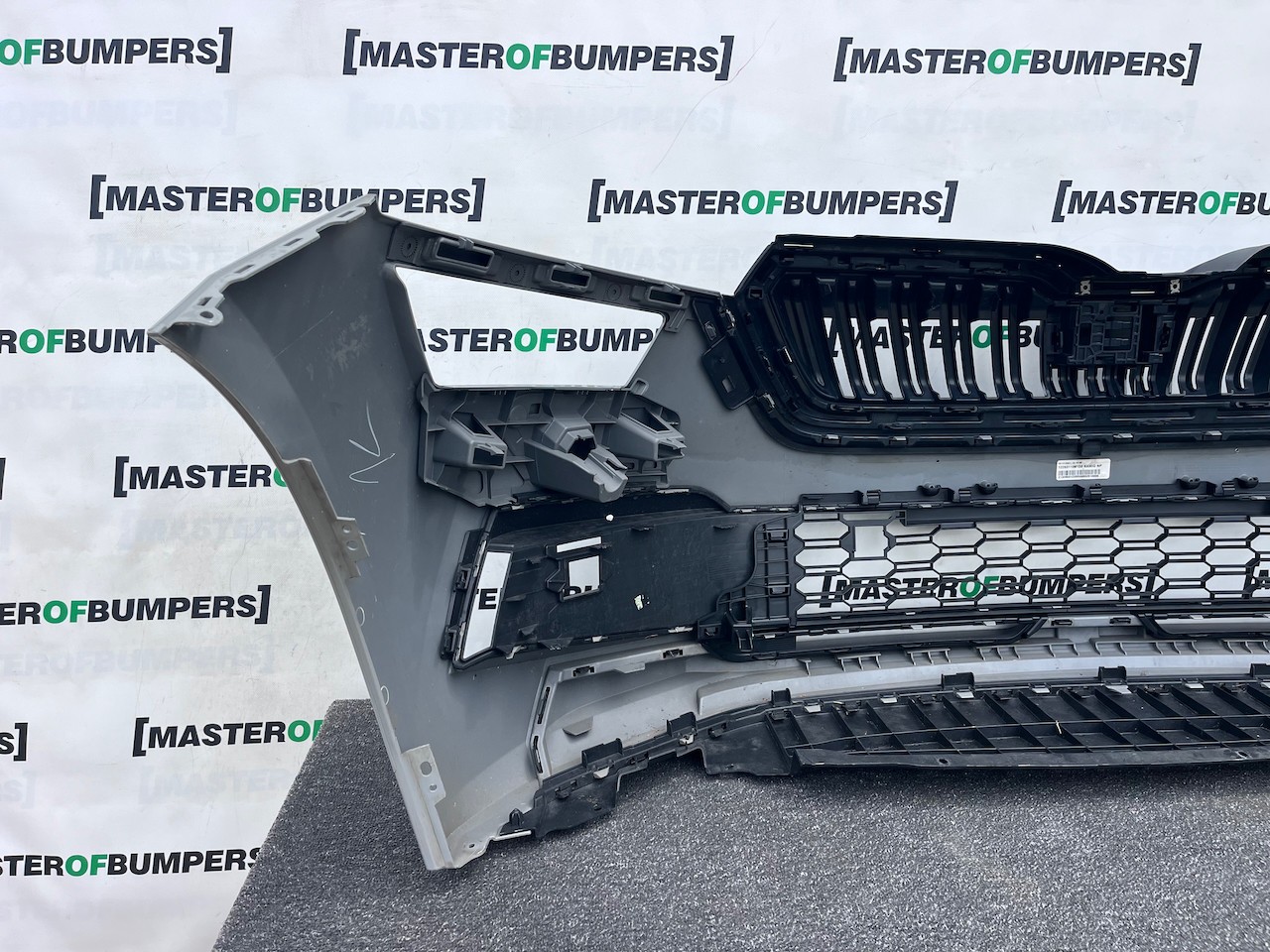 Skoda Kamiq Monte Carlo Hatchback 2019-2023 Front Bumper Pdc Genuine [s731]