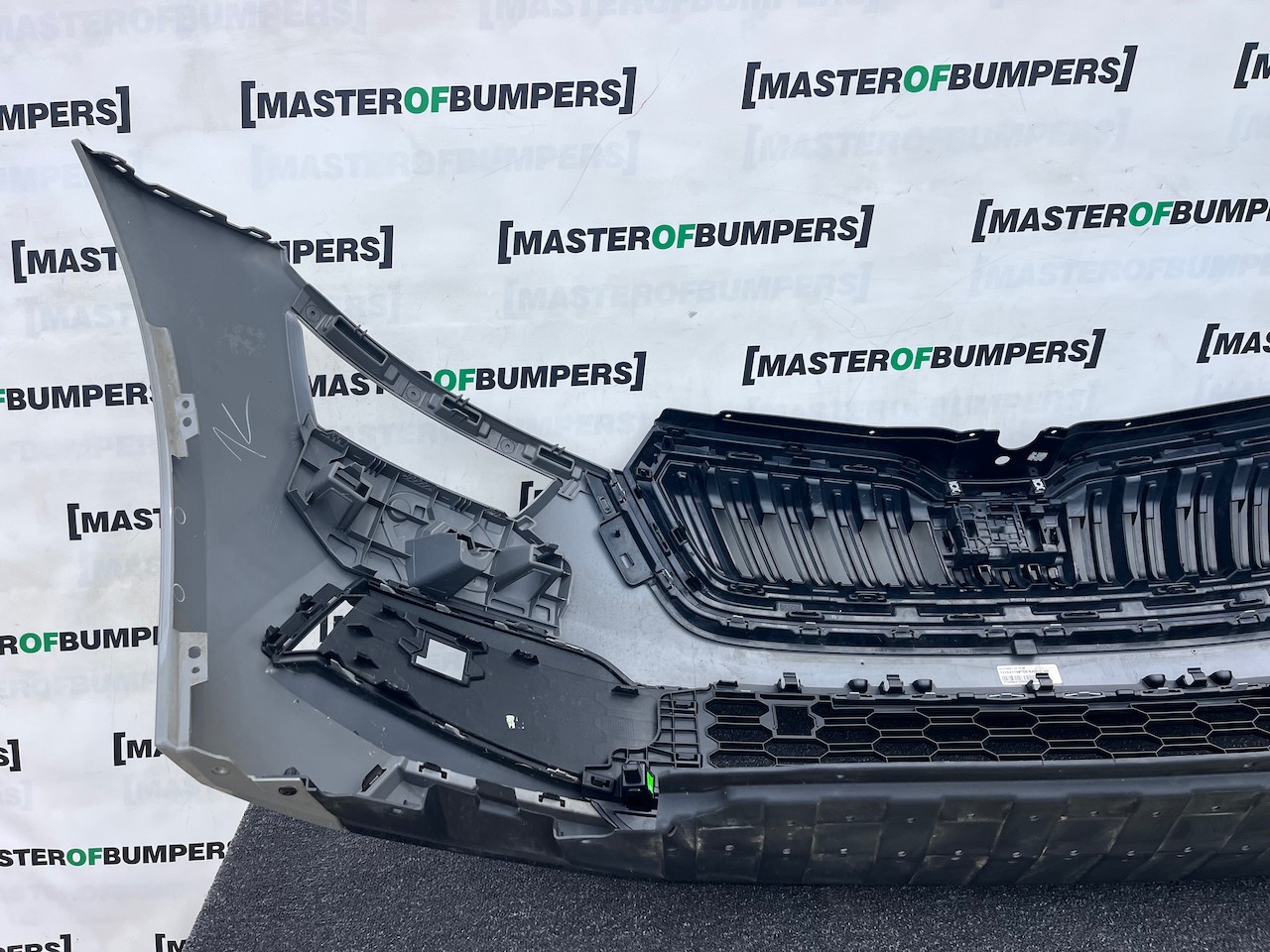 Skoda Kamiq Monte Carlo Hatchback 2019-2023 Front Bumper Pdc Genuine [s731]