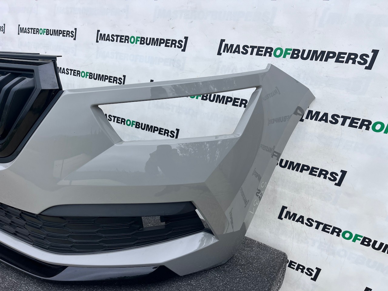 Skoda Kamiq Monte Carlo Hatchback 2019-2023 Front Bumper Pdc Genuine [s731]