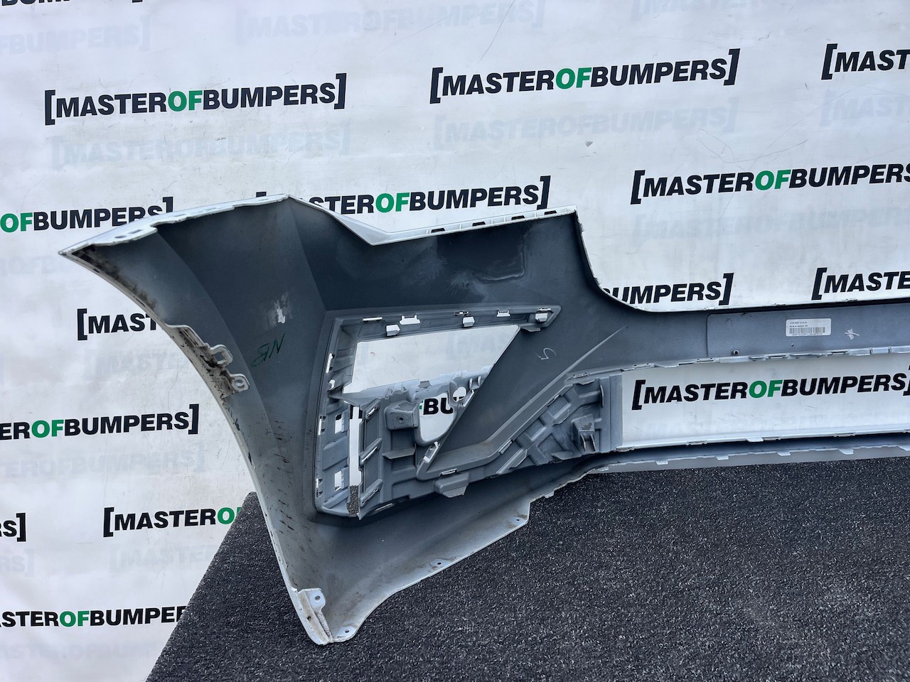 Skoda Scala Se Technology Hatchback 2024-2027 Front Bumper No Pdc Genuine [s730]