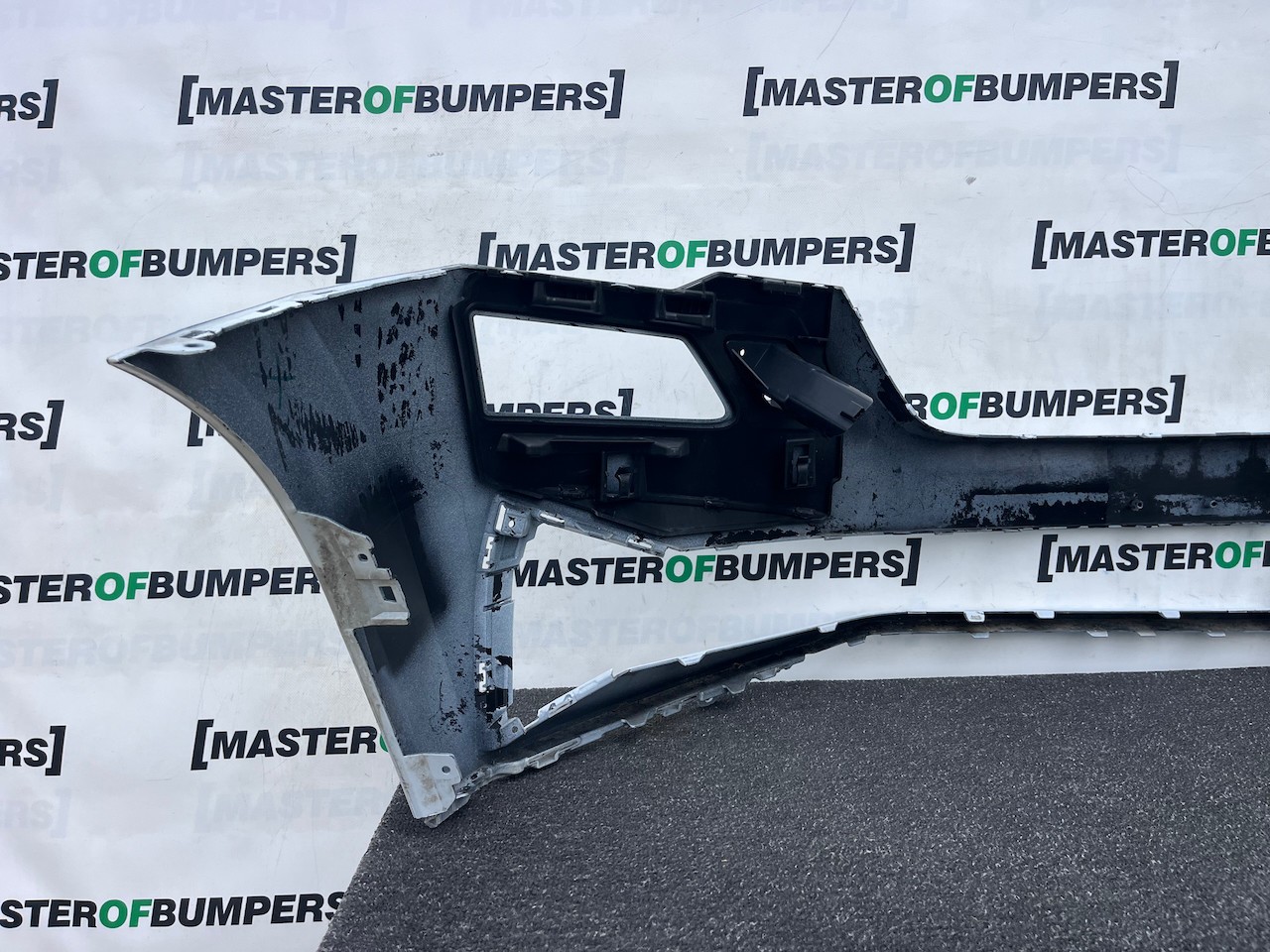 Skoda Karoq Se Active Mk1 Lift 2022-2024 Front Bumper Pdc Jets Genuine [s732]