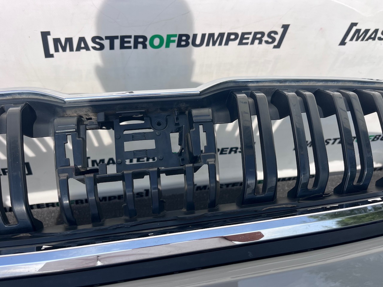 Skoda Kamiq Monte Carlo Se Hatchback 2019-2023 Front Bumper Pdc Genuine [s736]
