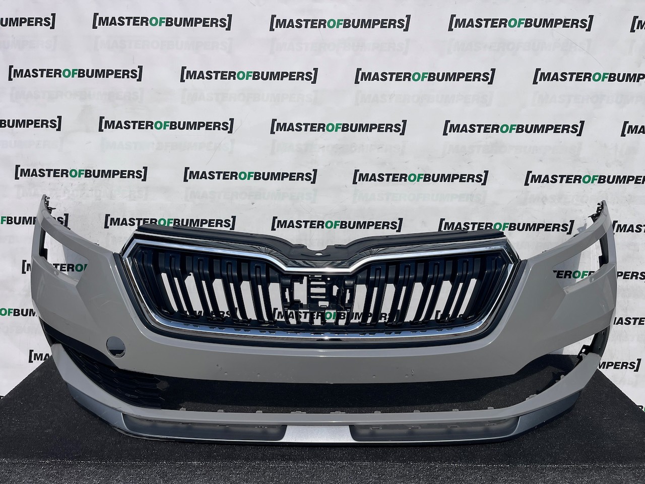 Skoda Kamiq Monte Carlo Se Hatchback 2019-2023 Front Bumper Pdc Genuine [s736]