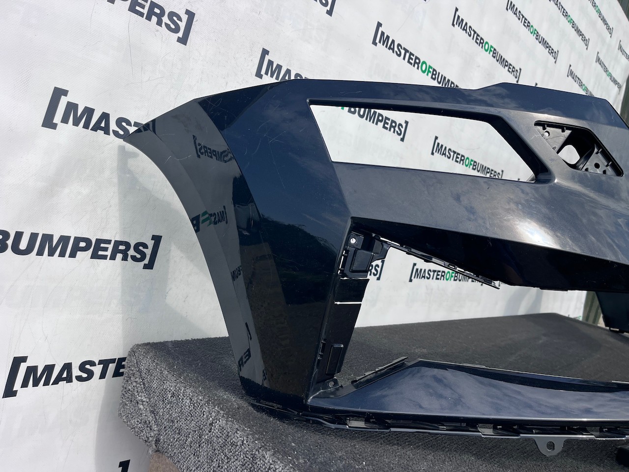 Skoda Karoq Se Active Mk1 Lift 2022-2024 Front Bumper Jets Genuine [s738]