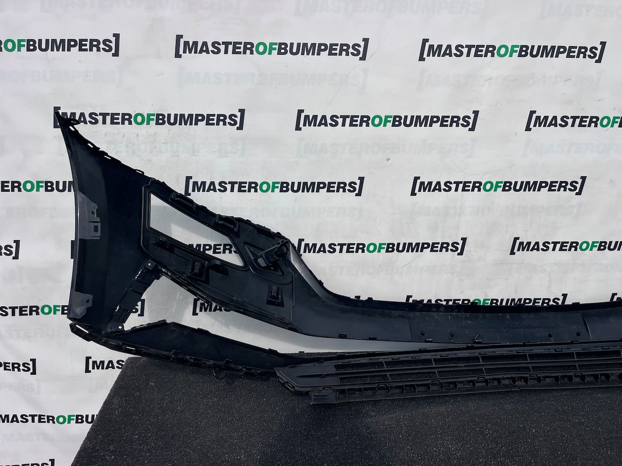 Skoda Karoq Se Active Mk1 Lift 2022-2024 Front Bumper Jets Genuine [s738]
