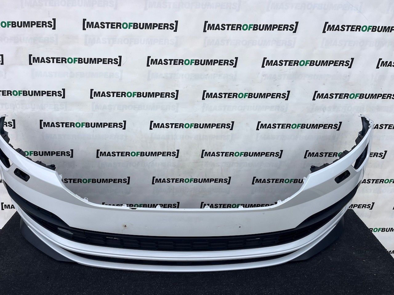 Skoda Karoq Sport Line 2017-2021 Front Bumper 4 Pdc + Jets Genuine [s745]