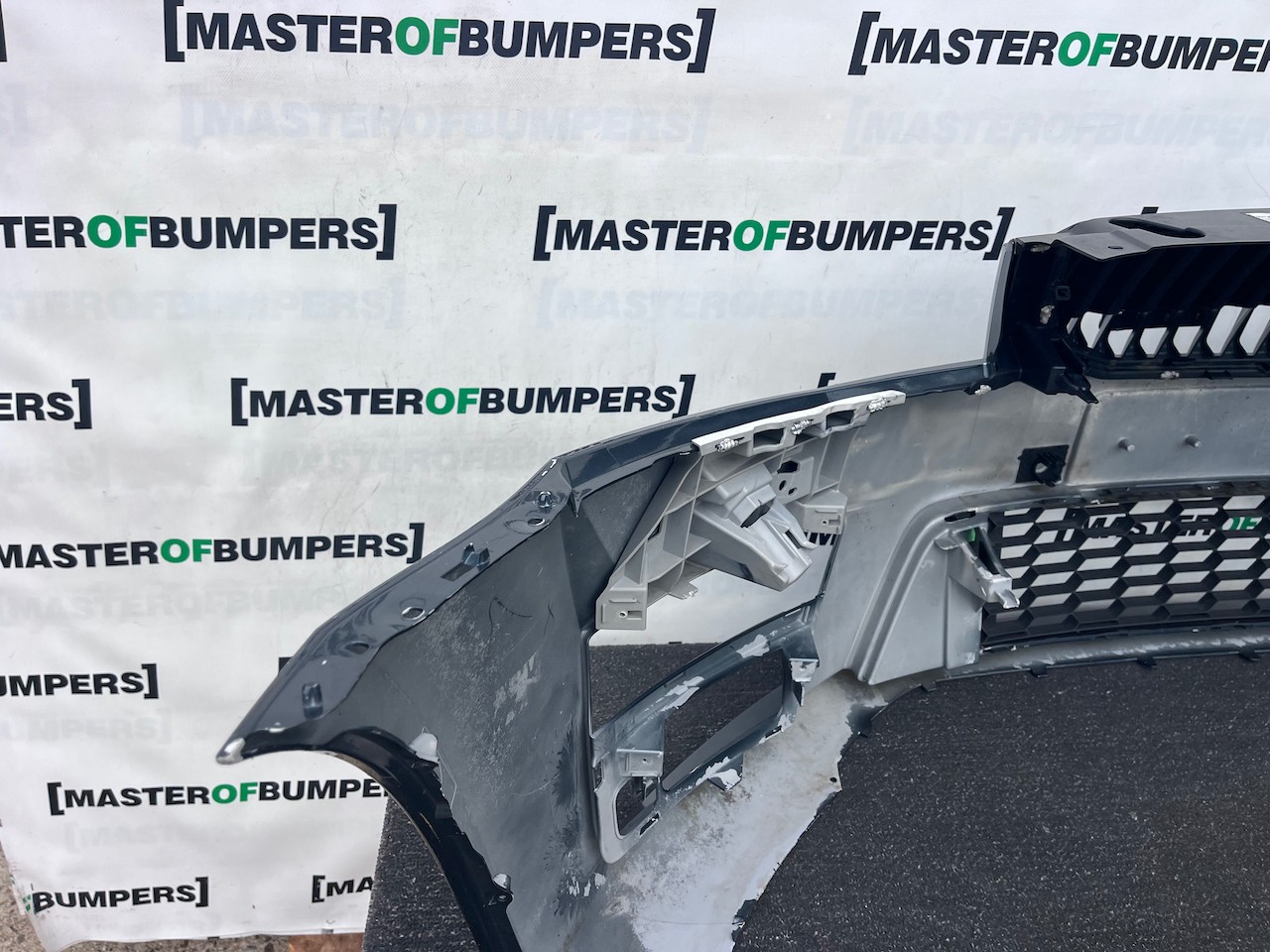 Skoda Octavia Vrs Mk3 2012-2016 Front Bumper 4 Pdc Jets Genuine [s748]