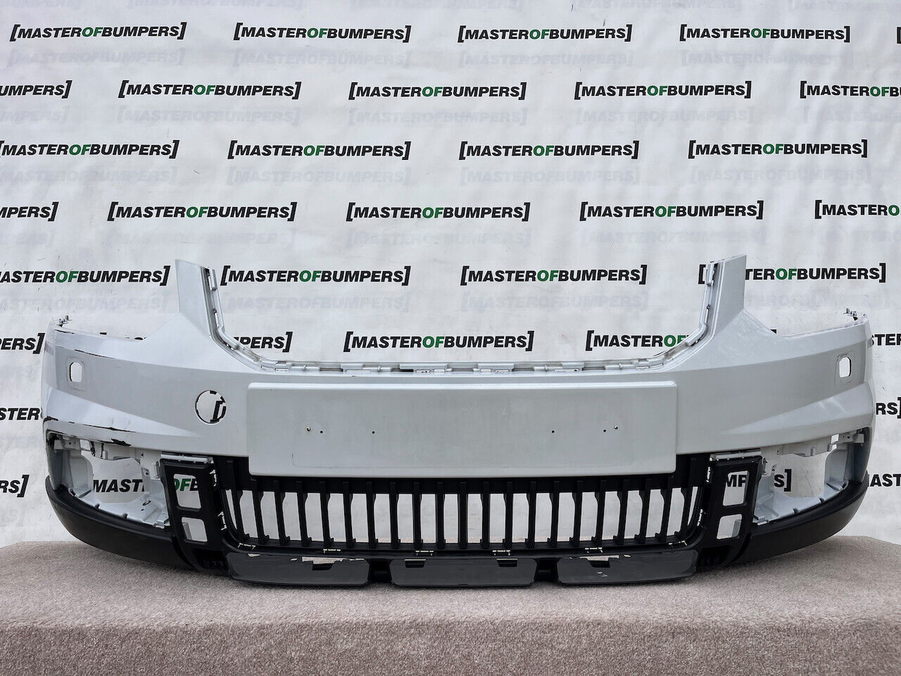 Skoda Yeti Outdoor Mk2 2014-2017 Front Bumper No Pdc + Jets Genuine [s468]