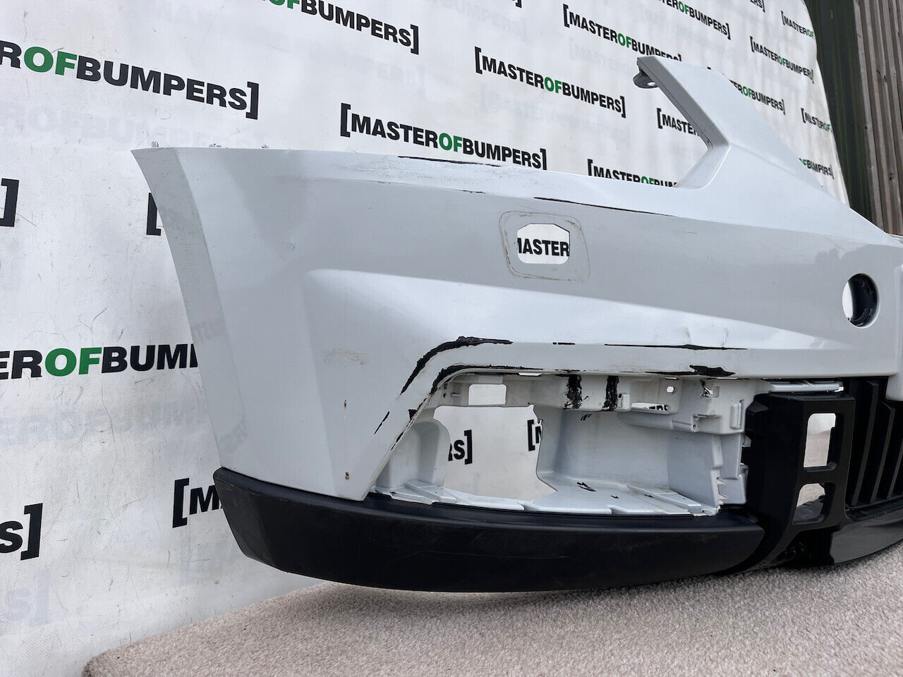 Skoda Yeti Outdoor Mk2 2014-2017 Front Bumper No Pdc + Jets Genuine [s468]