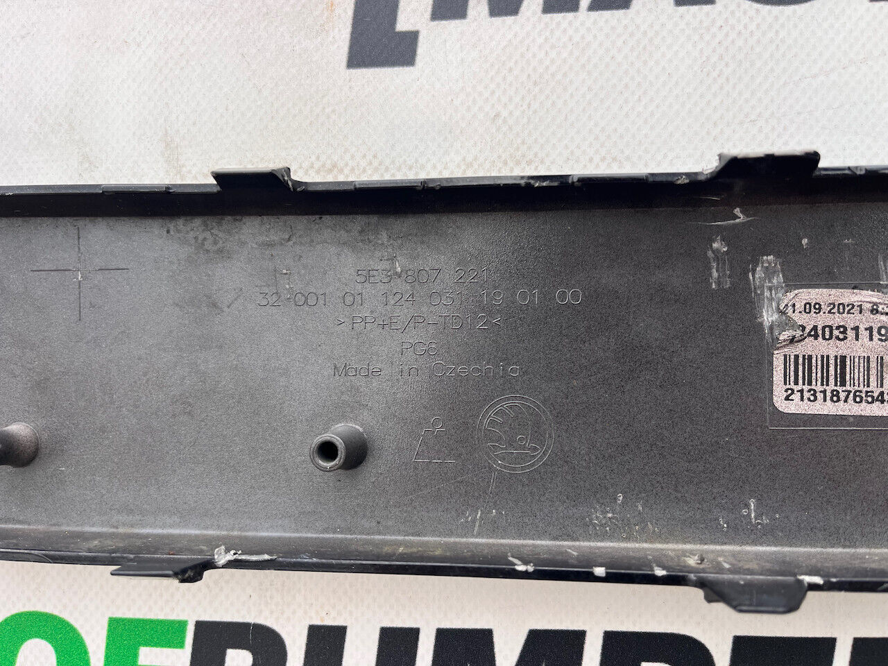 Skoda Octavia Mk4 Salon Estate 2020-2023 Front Bumper 4 Pdc +jets Genuine [s546]