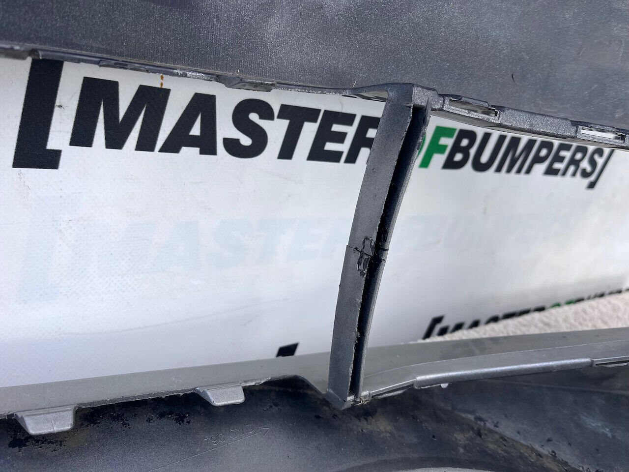 Skoda Superb Salon Estate Mk3 2015-2019 Front Bumper 4 Pdc +jets Genuine [s556]