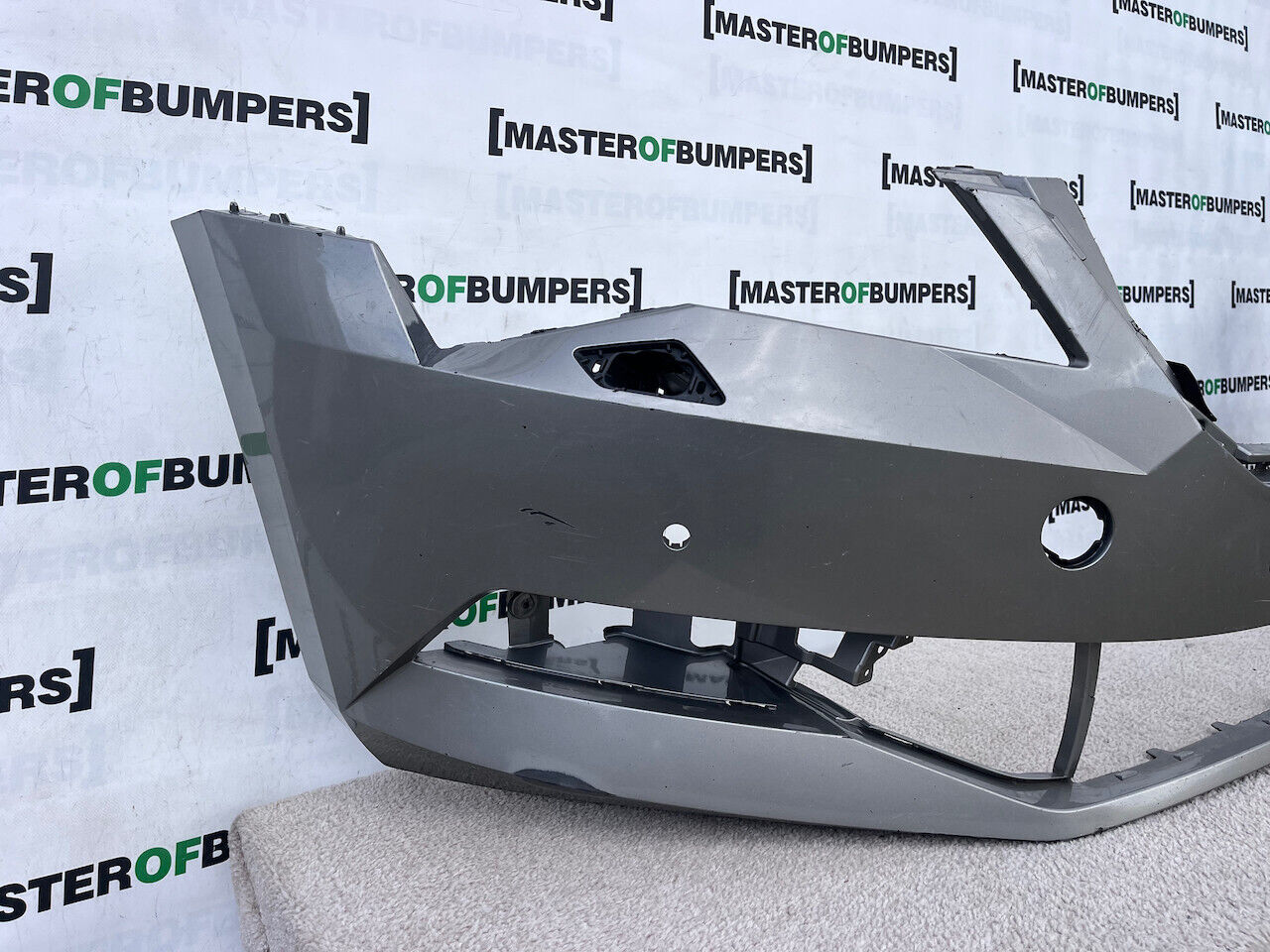 Skoda Superb Salon Estate Mk3 2015-2019 Front Bumper 4 Pdc +jets Genuine [s556]