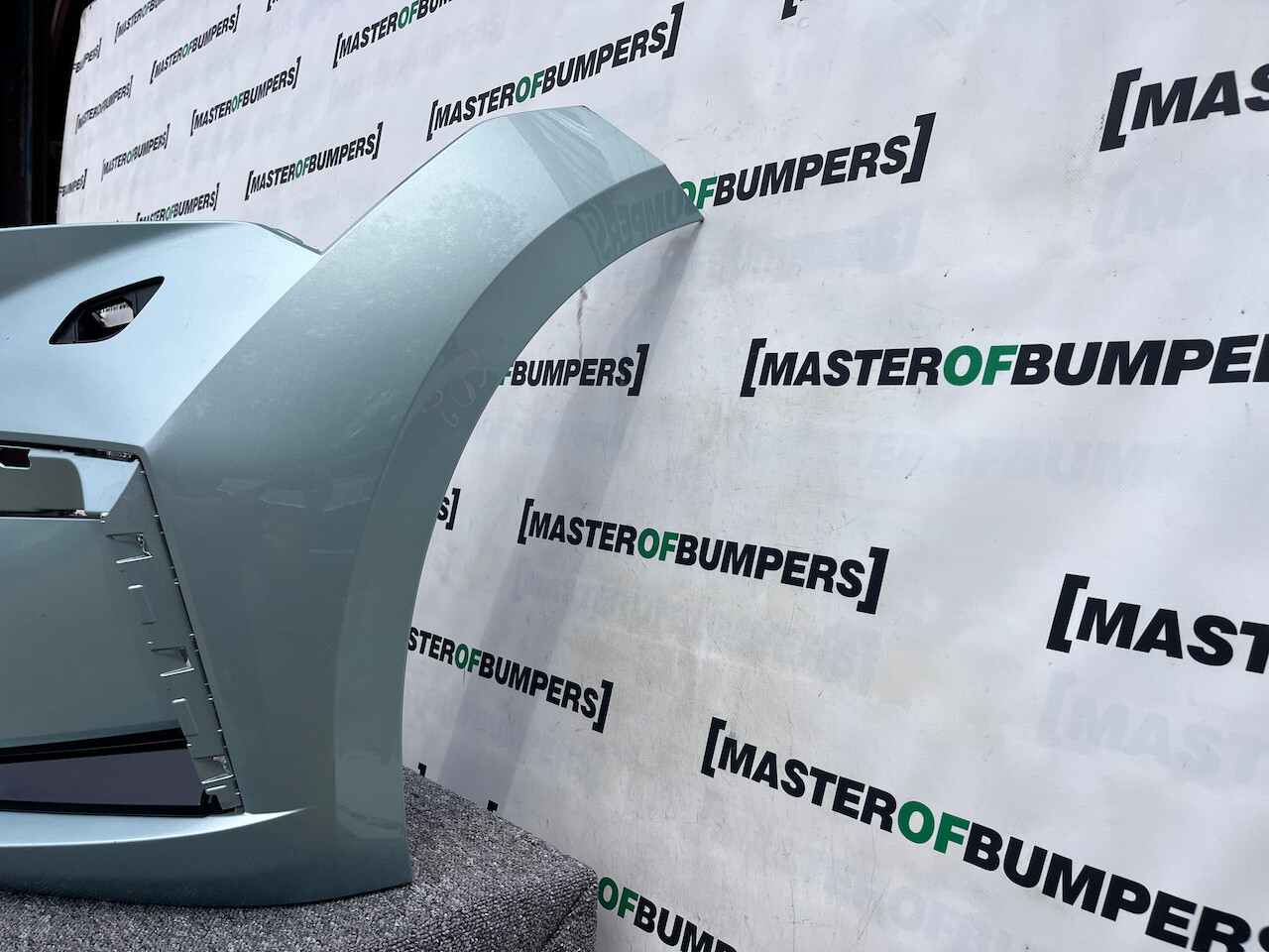 Skoda Enyaq Sportline Plus 2021-2025 Front Bumper 4 Pdc +jets Genuine [s602]